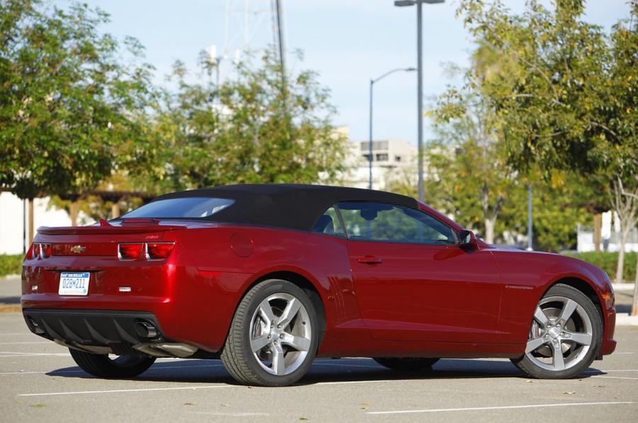  Chevrolet Camaro Convertible 2011 года  (фото 4 из 82)
